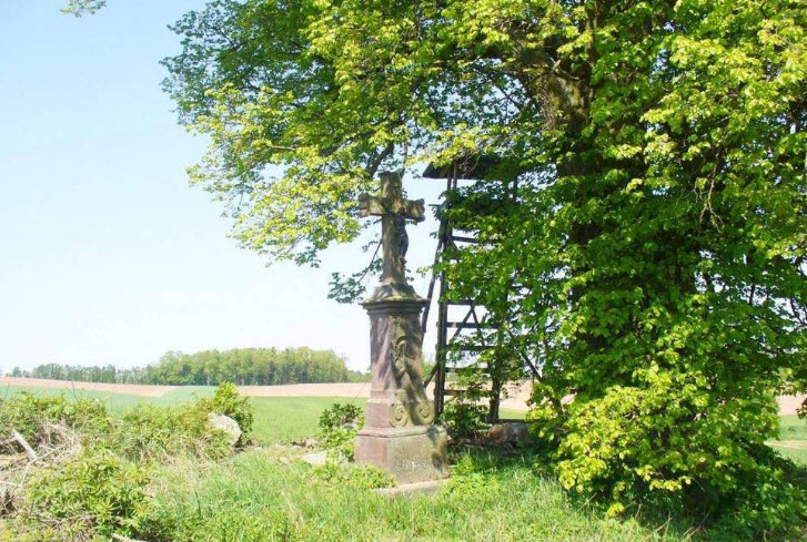Kříž pod lípami, Hradové Střimelice, Czech Republic (Czechia)